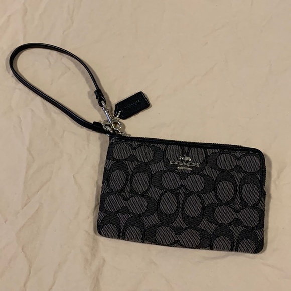 Coach wristlet - Picture 1 of 5